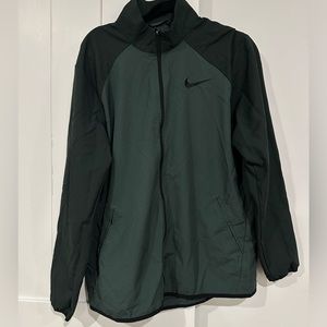 Nike men’s sweater size L